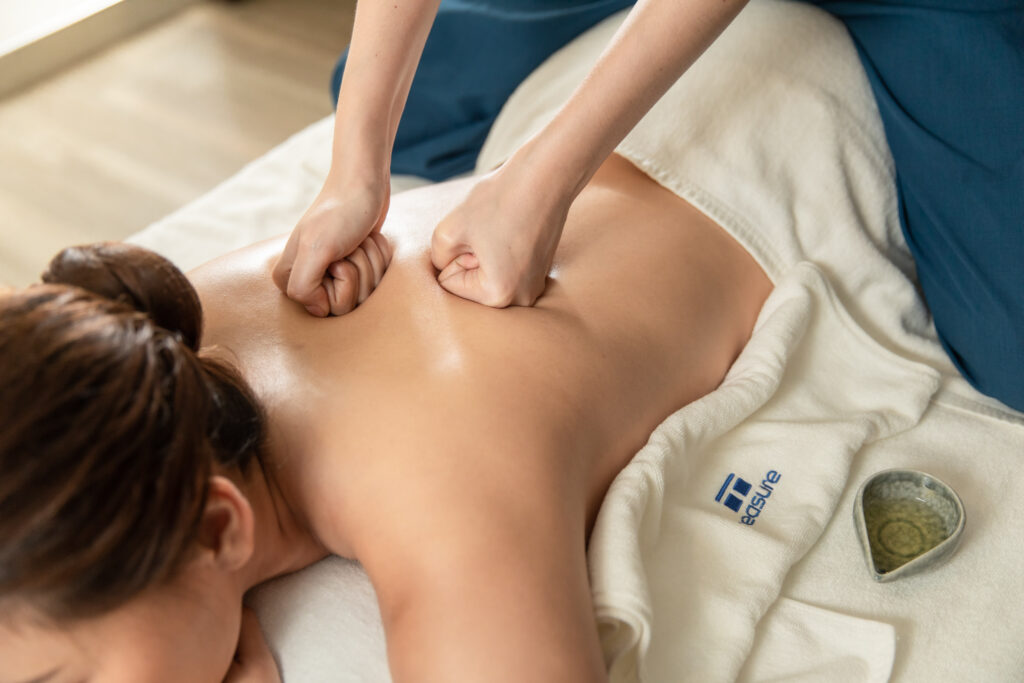 Deep tissue massage Bangkok heritage technique muscle therapy Treasure Spa Siam professional treatment room