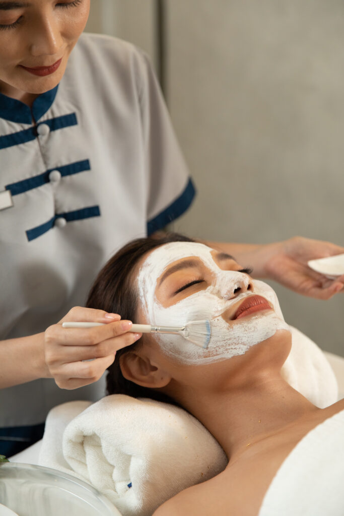 Bangkok facial lifting radiant treatment 60 minutes anti-aging skin therapy Treasure Spa premium skincare