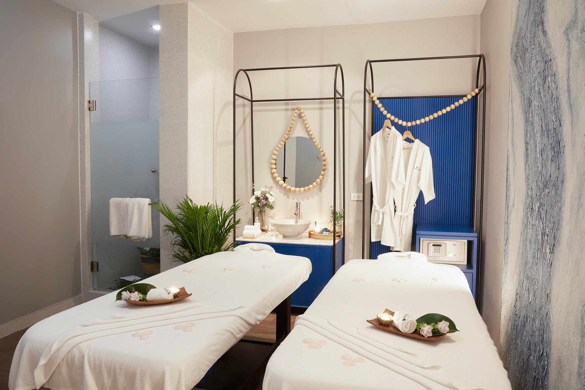 Treasure Spa and massage couple room in Siam SQ1, Bangkok Spa 2025, Thailand