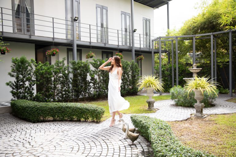 woman spa garden thonglor