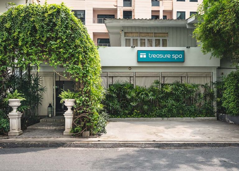 Photo of Plant Covered Entrance Arch and Parking Area Outside Treasure Spa Thonglor, 33 Soi Torsak, Soi Thong Lo 13, Khlong Tan Nuea, Watthana District