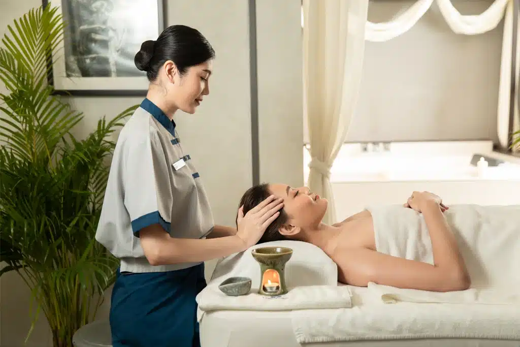 head massage thonglor treasure spa bangkok